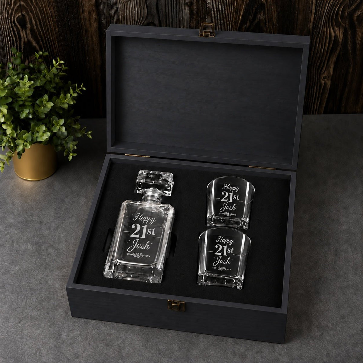 Personalised Whiskey Decanter Set - Pixel Burn Custom Laser Creations